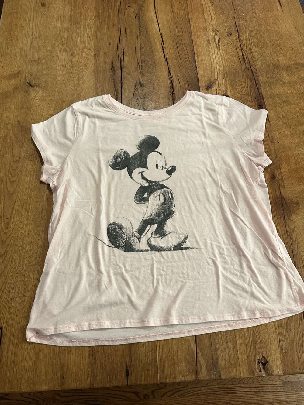 Disney Mickey Mouse tee light pink